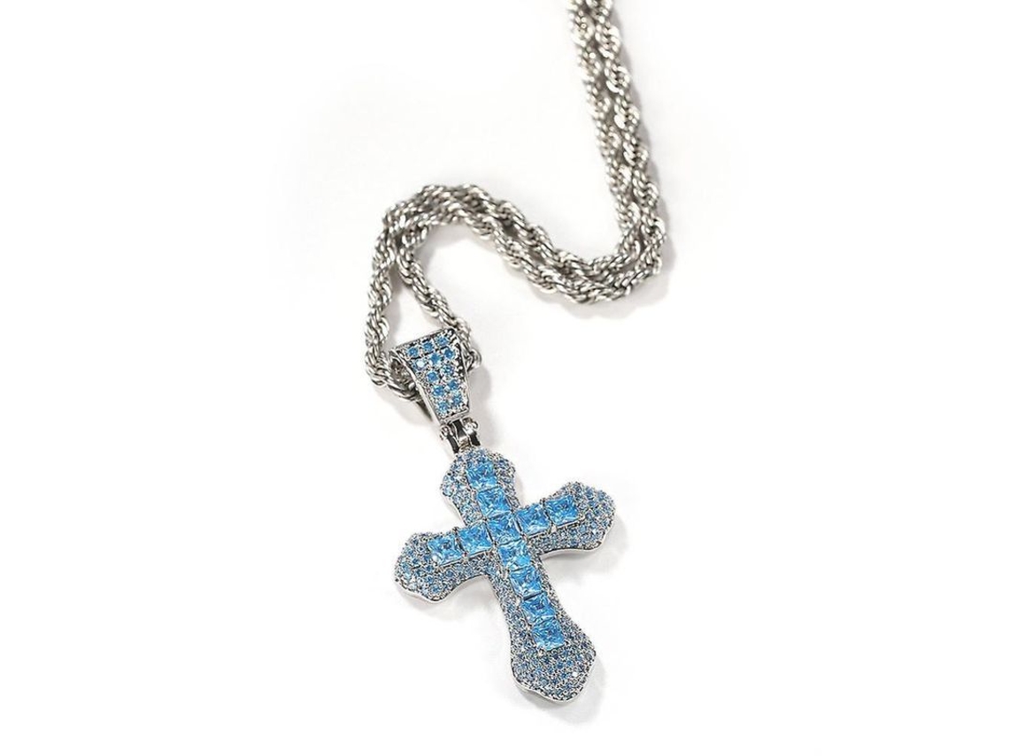 2026 colgante de Cruz de Circón Azul Moda Hip Hop Diamante Cadena Versátil Acero Inoxidable para Hombres Adultos Cku