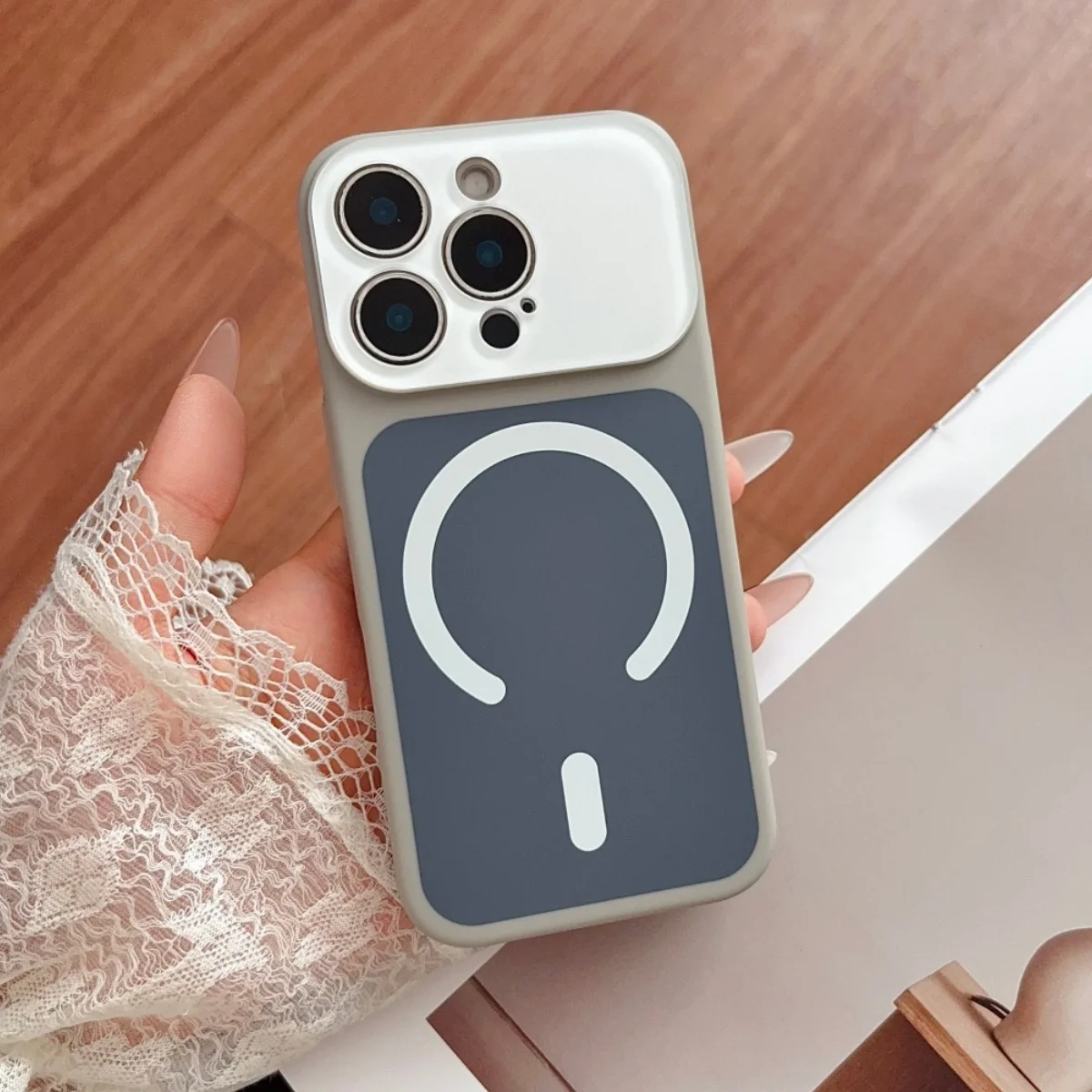 Capa Protetora Com Lente Grande E Carregamento Magnético Para Iphone 12 Pro (branco/cinza).