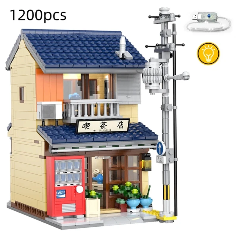 Brinquedo De Montar Com Blocos De Montar, Representando Uma Casa De Chá Em Estilo Japonês, Com Temática De Rua.