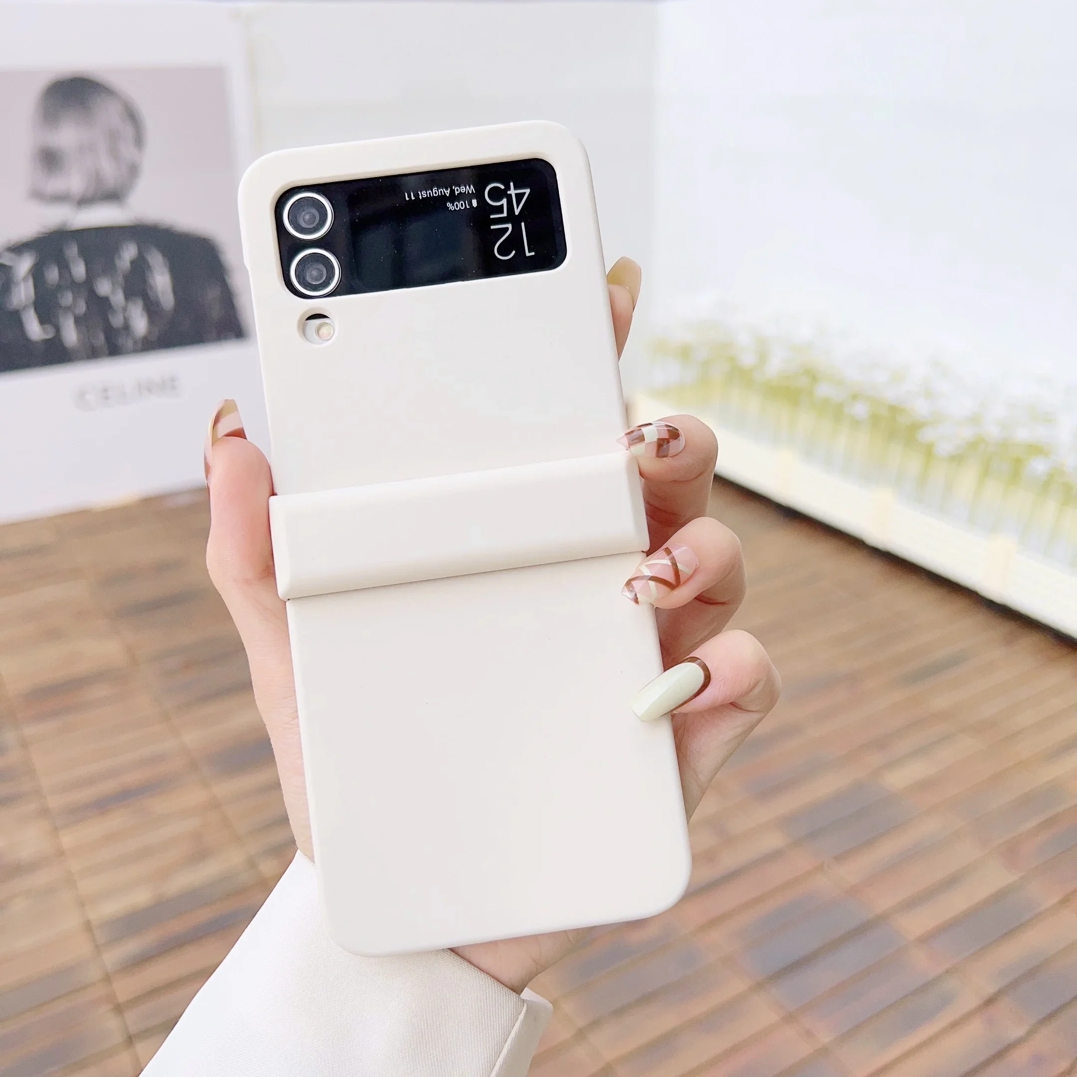 (branco, Galaxy Z Flip7) Capa Dobrável Rígida Ultrafina Para Celular, Resistente A Impactos, Confortável Ao Toque E Altamente Protetora.