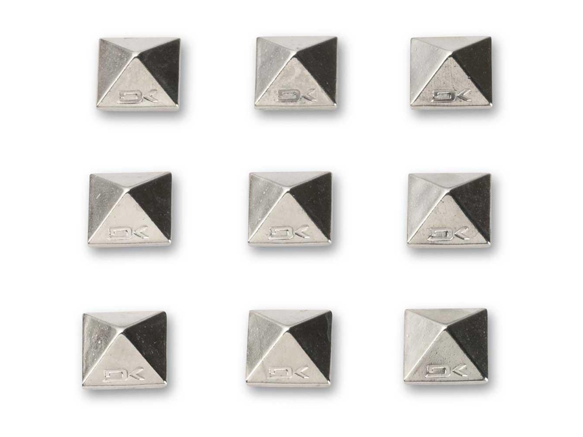 Dakine Pyramid Studs