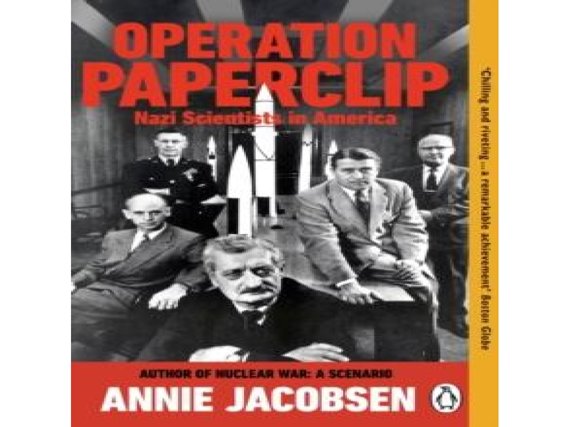 Livro Operation Paperclip Nazi Scientists in America de Annie Jacobsen (Inglês)