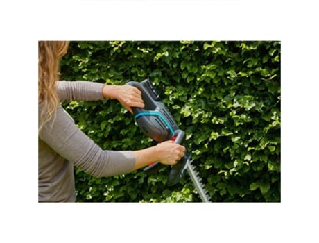 Gardena Comfort Cut 50/18V-P4A Ready-To-Use Set