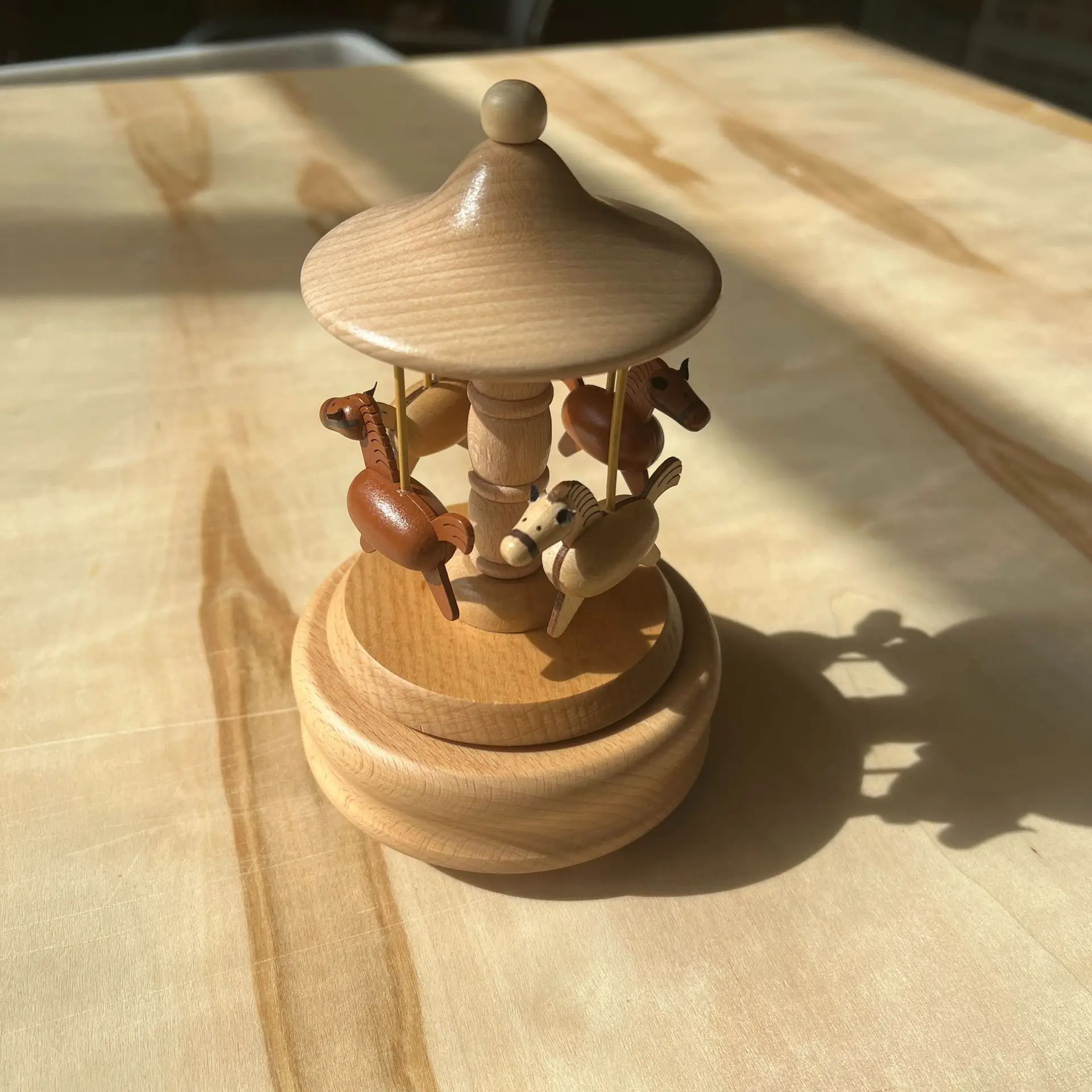 Caixa de Música Giratória de Madeira Feita À Mão, Pode Ser Usada como Decoração de Mesa em Casa, Presente Perfeito. MDUG (estilo 3)