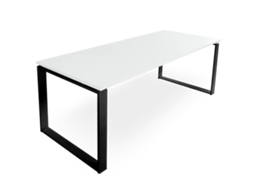 Mesa de quadro fechado. 140x60cm. Branco. OFILIKE