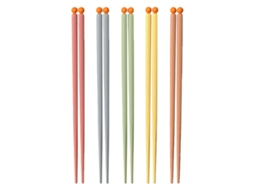Kit com 5 pares de absorventes higiênicos reutilizados de 24 cm com núcleos variados.