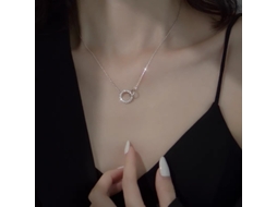 Colar em Prata de Lei 925 , Luxo Discreto e Design Minimalista Entrelaçado, Tendência em 2024. MDUG (ouro Branco)