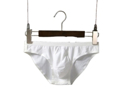 2026 calzoncillos Sin Costuras de Seda de Hielo para Hombres Con Bolsa Elevada Bajos Cortos Material Nylon