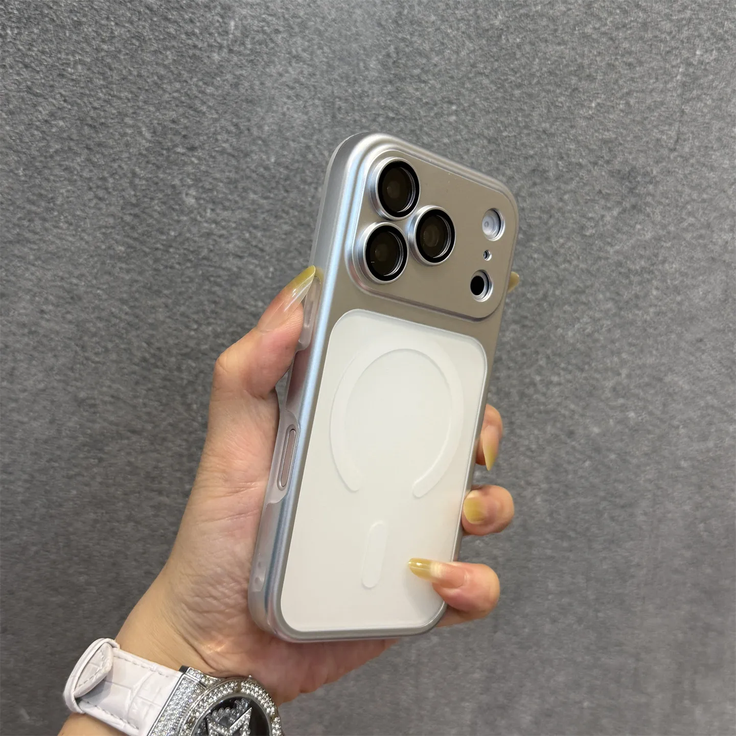 Capa Protetora Magnética Para A Moldura Da Câmera (iphone 16 Pro), Compatível Com Carregamento Sem Fio.