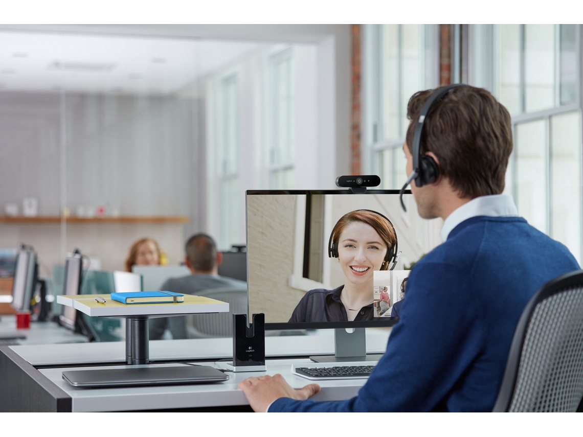 Webcam LOGITECH Brio (HD - Microfone Incorporado)