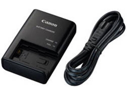 Carregador Pilhas CANON CG-700 em Preto