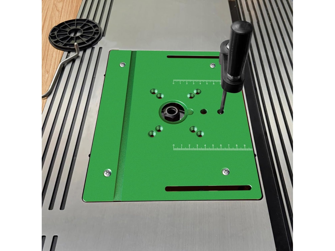 Medidor de Nível Sonoro Digital, para Uso Doméstico, em Ruas e Salas de Aula, com Medição de Ruído de 30 a 130 Dba e Leitor de Decibéis. SFUSHOS