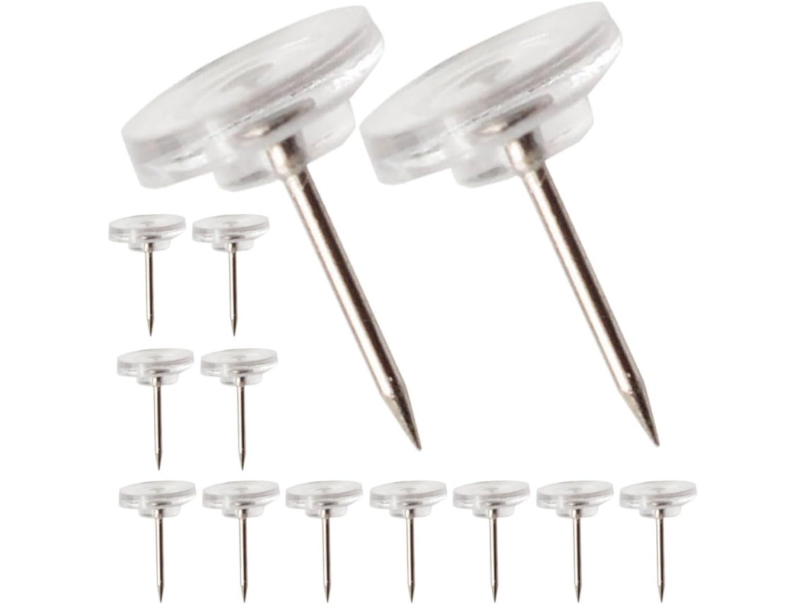 Tachinhas planas transparentes Ibasenice para quadros de avisos, pacote com 50 unidades, feitas de plástico transparente.