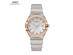 Relógio feminino redondo em Prova D'água (ouro branco) com calendário, design simples com strass e movimento de quartzo.