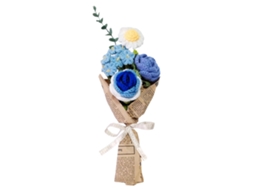 Buquê de flores artesanais trançadas fio azul produto final LAXISCREED