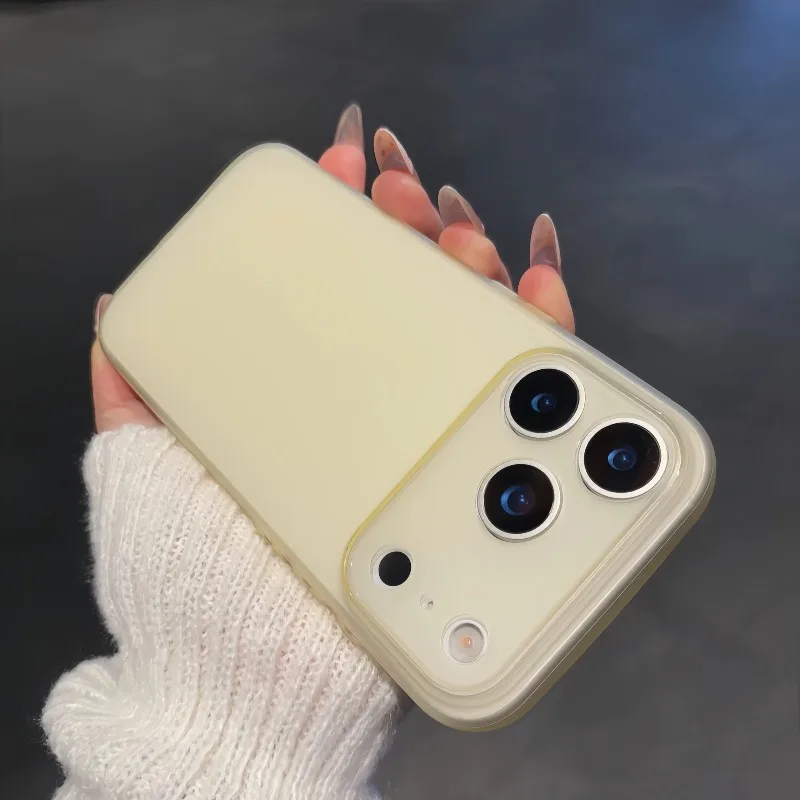 Capa Ultrafina De Tpu Para Celular (iphone 15 Pro, Dourado Claro), Fosca E Semitransparente.