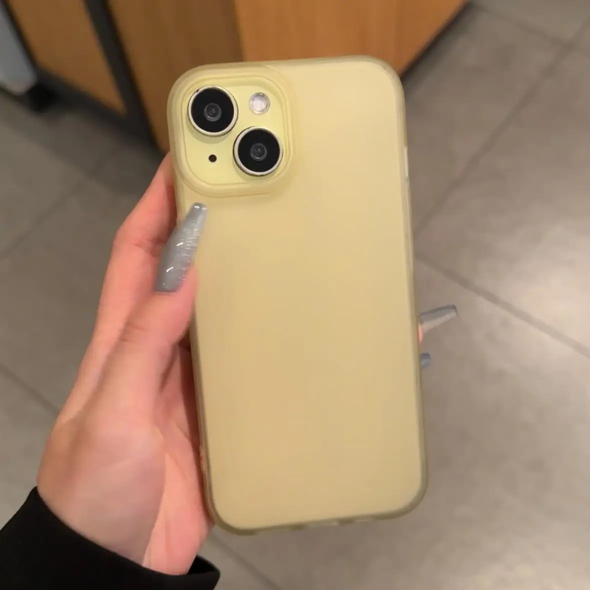 Capa De Celular Transparente Fosca Macia (iphone 13 Pro Amarelo)