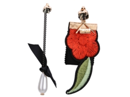 Brincos De Mulher Bordado De Flor Assimétrico