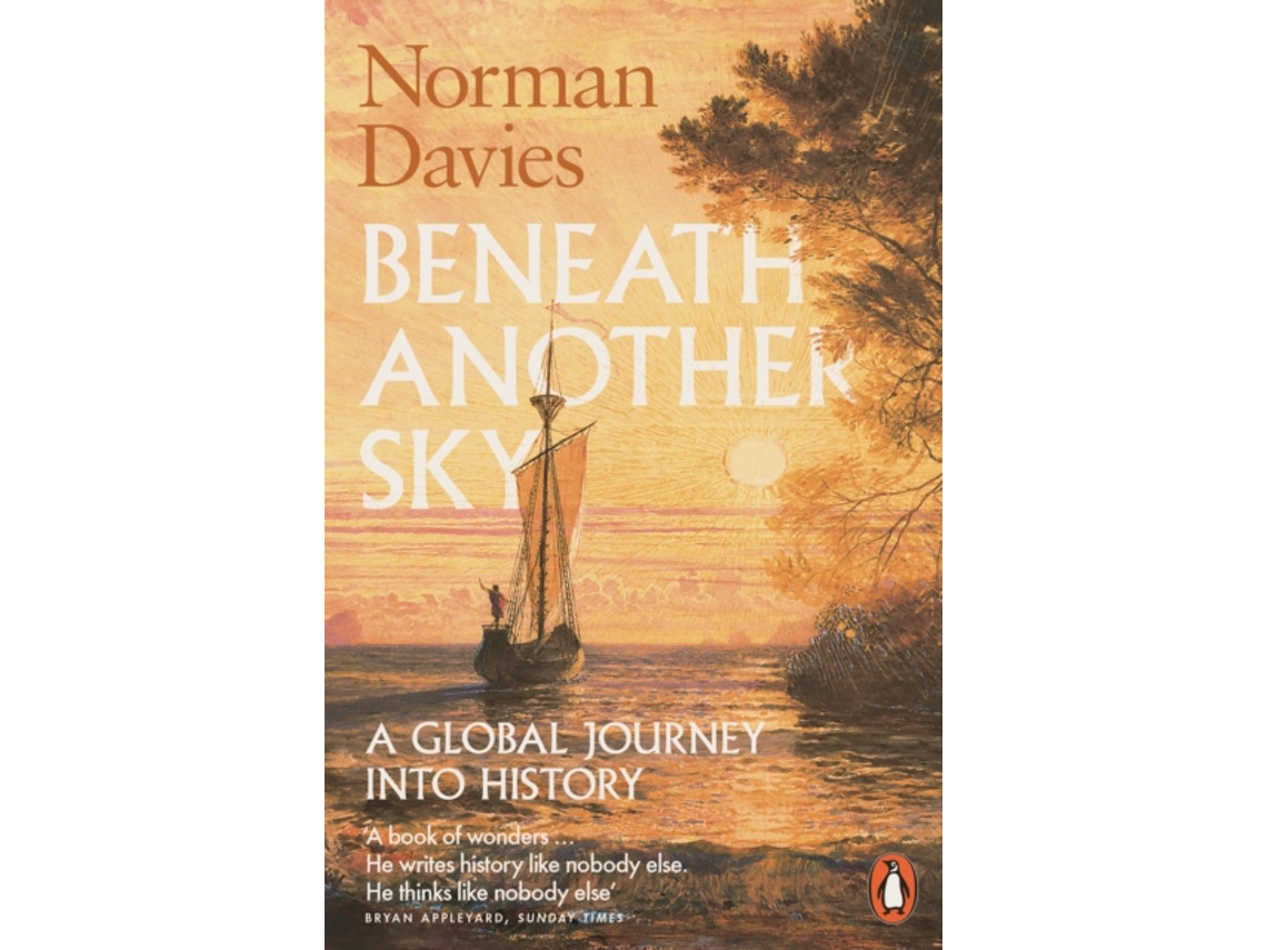 Livro Beneath Another Sky de Norman Davies (Inglês)