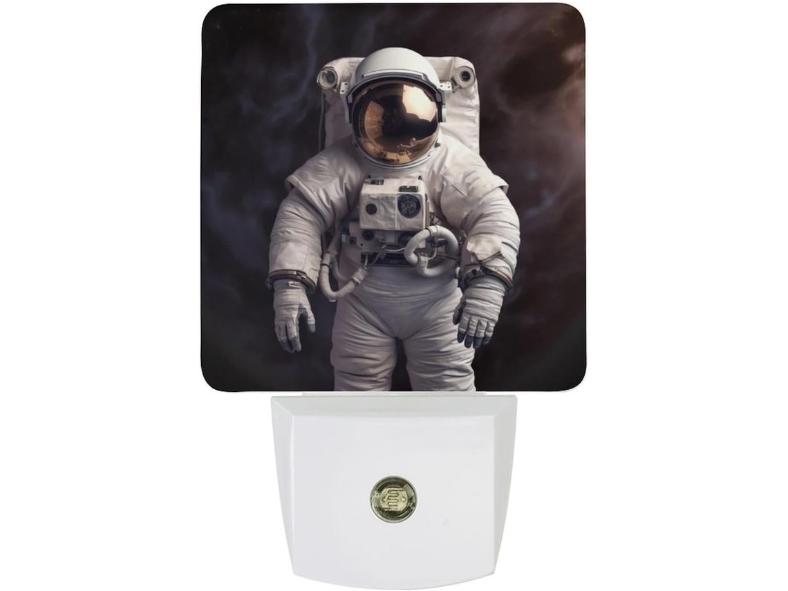 Luminária de parede com plugue, formato de astronauta, sensor crepuscular, luz LED branca, eficiente em garrafas térmicas.