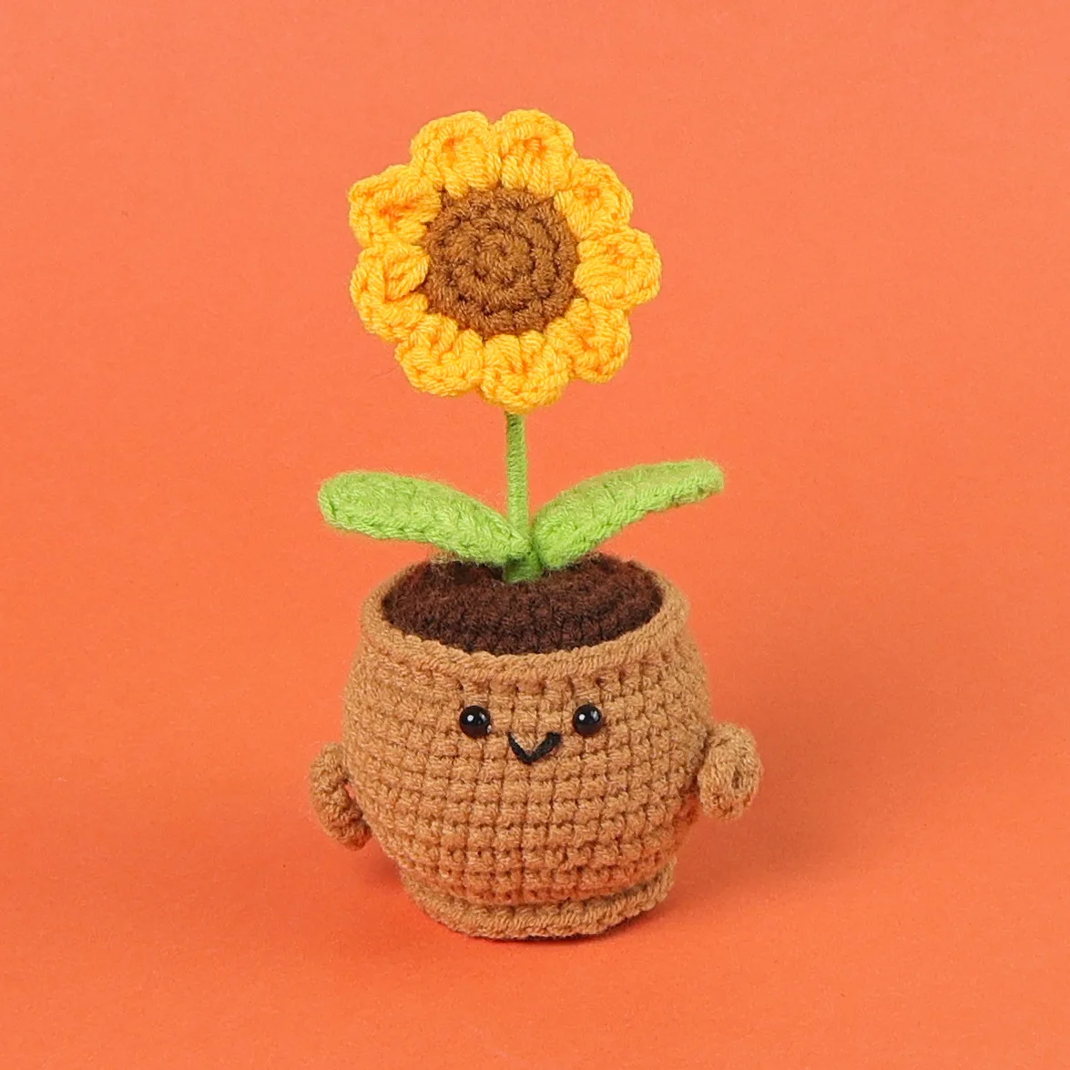 Vaso De Flores De Crochê Fofo Para Decoração De Mesa. Flores Tricotadas.
