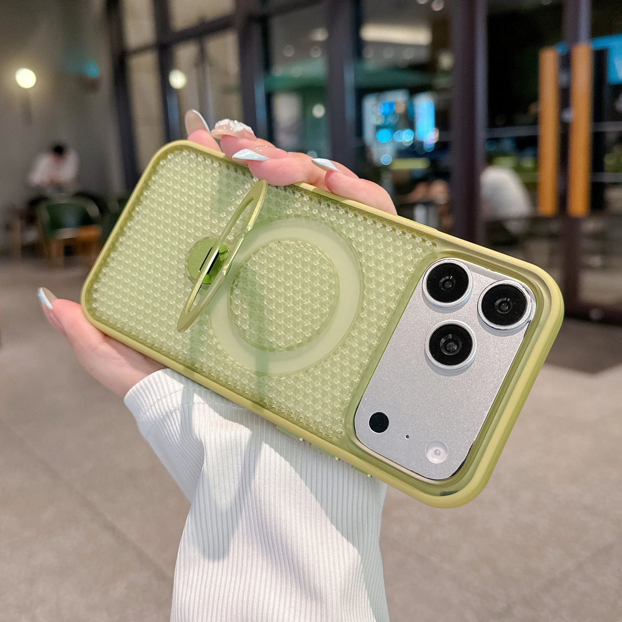 Capa De Celular Com Suporte De Resfriamento Em Malha (iphone 16 Pro)
