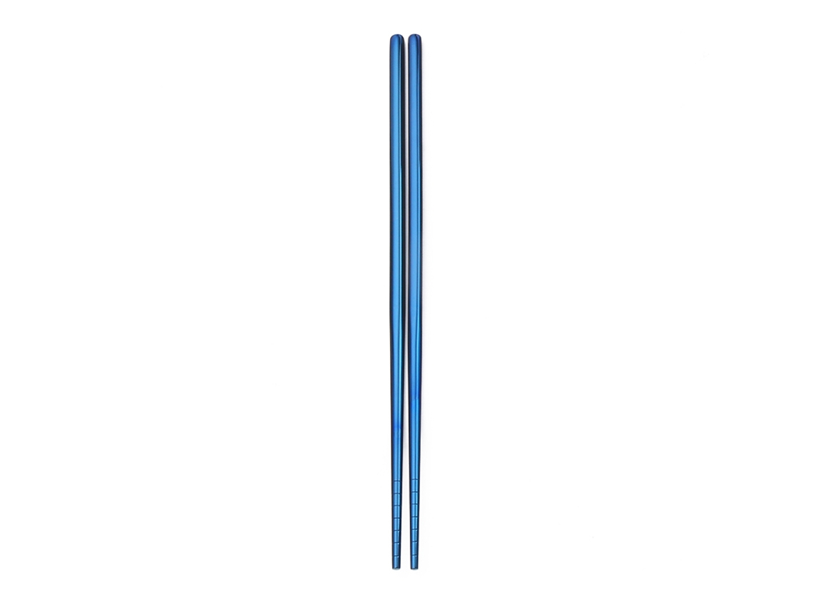 um Par de Facas Antiderrapantes em Aço Inoxidável 304, Resistentes Ao Calor e Fáceis de Limpar. MDUG (azul)