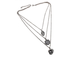 Colar Étnico Com Decoração De Lua E Flor