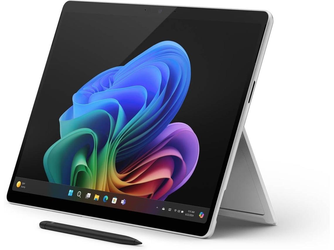 MICROSOFT Surface Pro (Outlet Grade A - 13'' - Copilot+ PC - Snapdragon X Plus - RAM: 16 GB - 512 GB SSD)