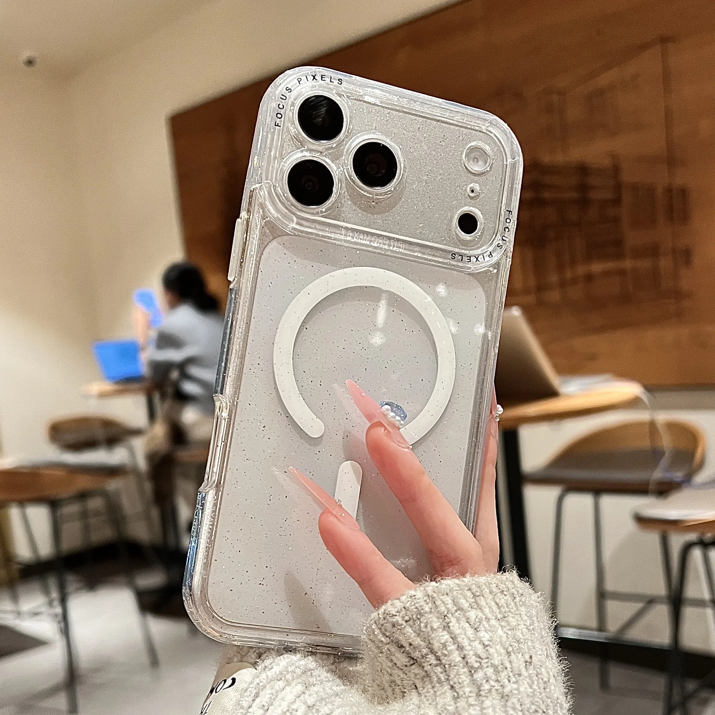 Capa Protetora Magnética Transparente Com Glitter 2 Em 1 Para Carregamento (iphone 16 Pro Max)