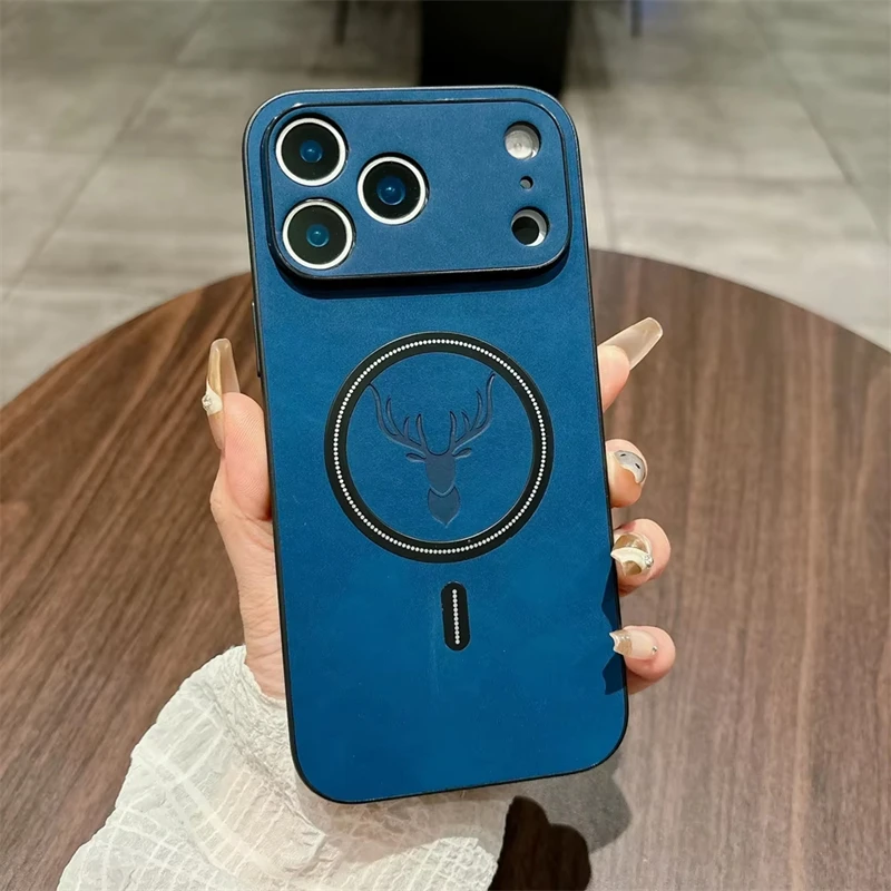 Capa Para Iphone 16 Pro Max Azul Em Couro Pu Com Estampa De Veado, Carregamento Magnético Sem Fio Magnético Magsafe