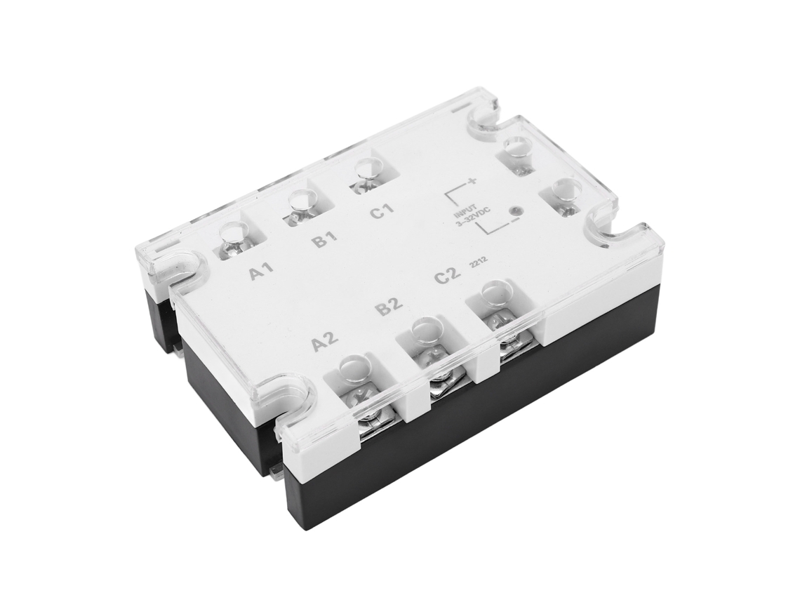 Relé de estado sólido trifásico silencioso, resistente a choques e confiável, CC para CA 3-32 VCC 24-480 VCA 15 A. Acessórios elétricos.
