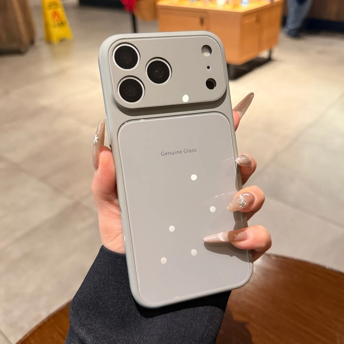Capa Rígida Brilhante De Vidro Temperado (cinza) Para Iphone 13 Pro