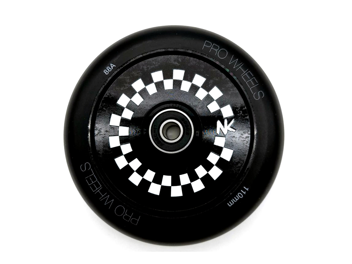 Roda Racing Nokaic 110mm para Scooter Trotinete Freestyle, borracha preta e centro de disco preto-branco