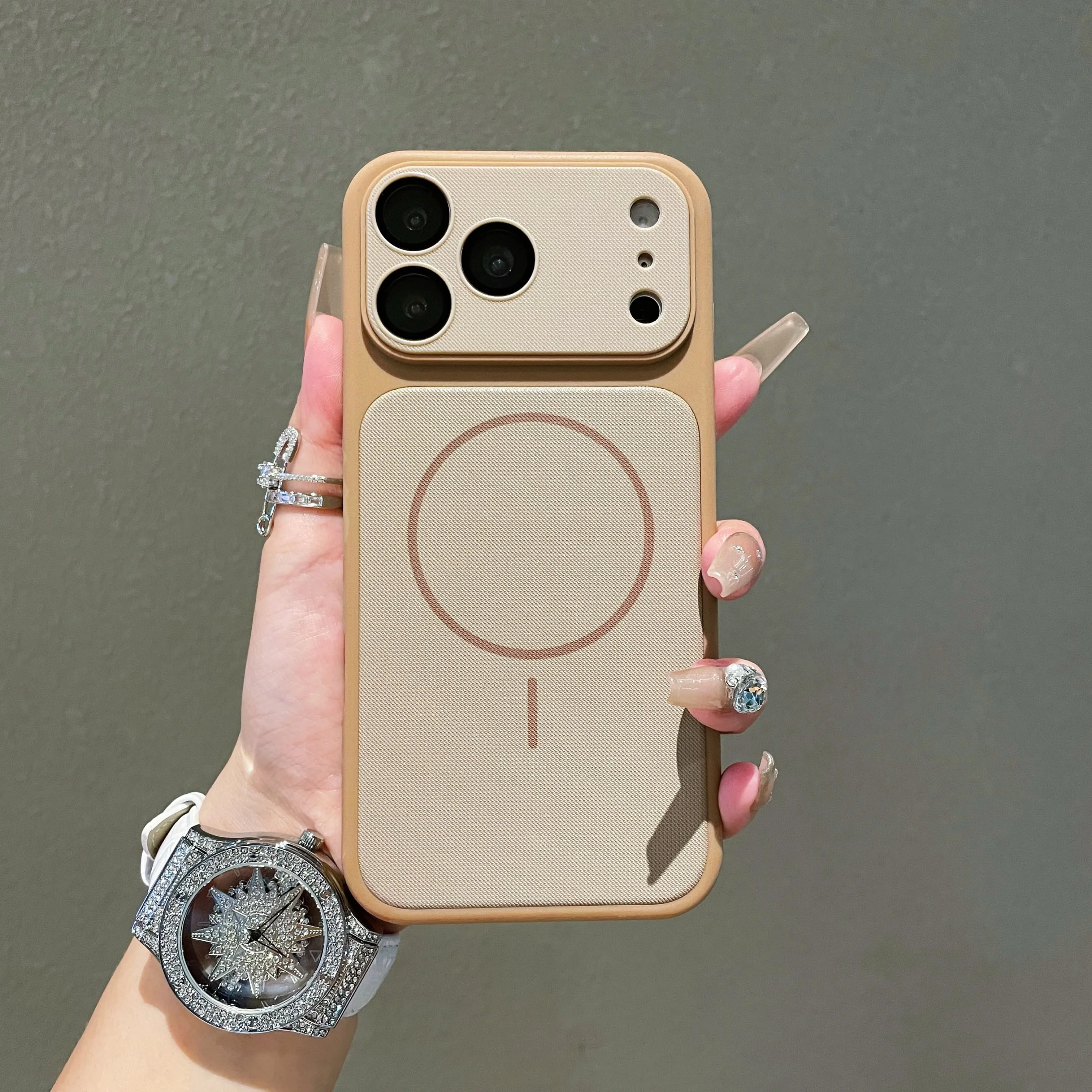 Capa Magnética Para Iphone 13 Pro (marrom) Com Textura De Couro E Proteção Magsafe Contra Impactos.