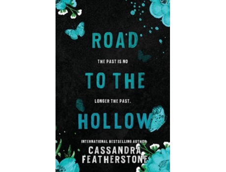 Livro Road to the Hollow A Steamy Paranormal/Dark/Shifter/Romance Prequel de Cassandra Featherstone (Inglês)