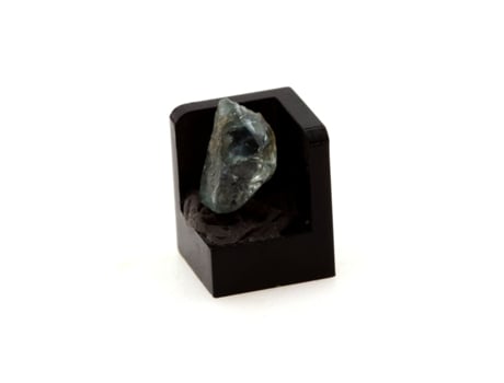 Zircon Pedra Natural Do Camboja Município de Pailin Gema Multicolor Rara e Preciosa 0,96 Ct Certificado de Autenticidade Incluído 7X4X3Mm