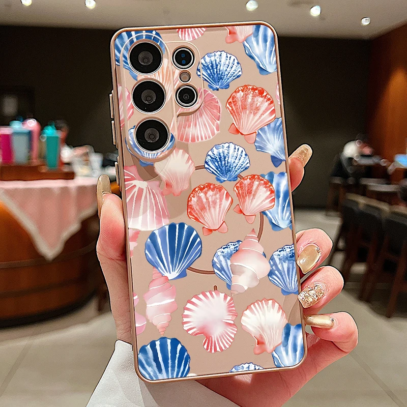 Capa Magnética Para Celular Galaxy S23 Com Estampa De Frutas E Conchas Do Verão (dourada).
