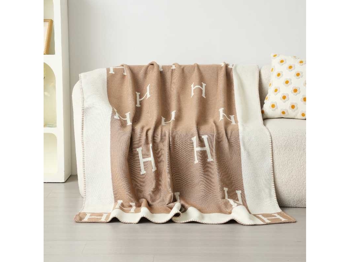 Cobertoralmofada Compacta Cáqui (1400g Poliéster) 45x45 (enchimento Não Incluído)