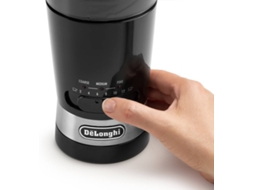 Moinho de Café DELONGHI KG210 (Capacidade: 90 g - 170 W) — Moinho de Café. 170W. Capacidade 90gr (até 12 chávenas). Seletor de moagem (3 níveis). Sistema "Push to grind" (iniciar moagem só com um toque). Escova de limpeza. Depósito de café removível.