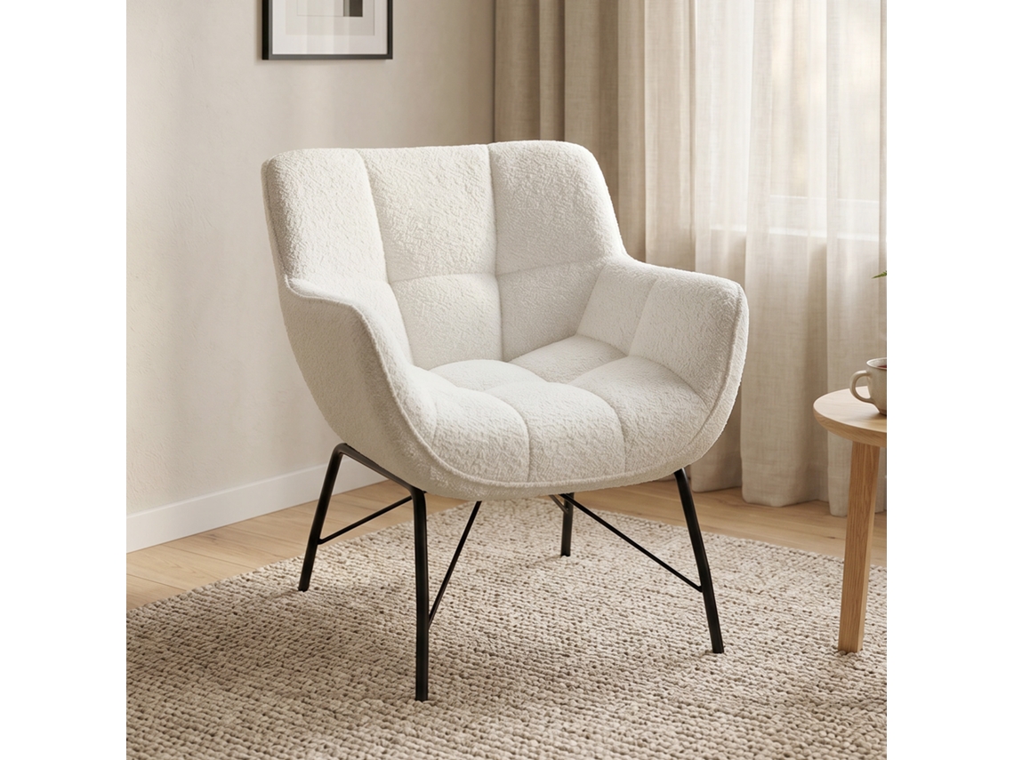 Poltrona moderna em Sherpa fleece, assento com encosto curvo, braços integrados, pés de metal, creme BTFORUS