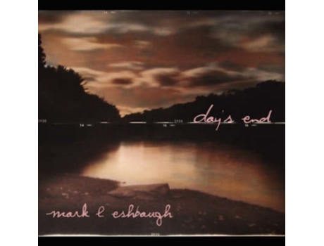 Livro Day's End Mark L. Eshbaugh (Inglês)