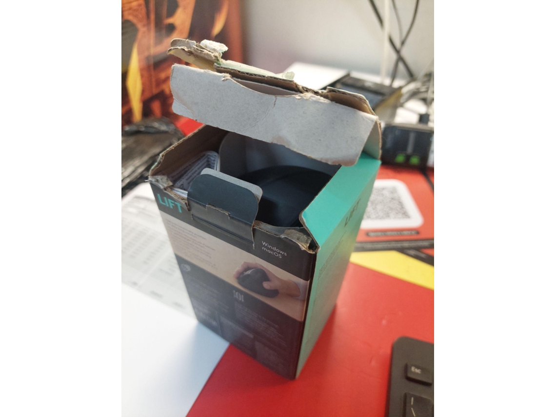 Rato LOGITECH Lift Graphite (Outlet Grade A - Wireless - 4000 dpi - Preto)