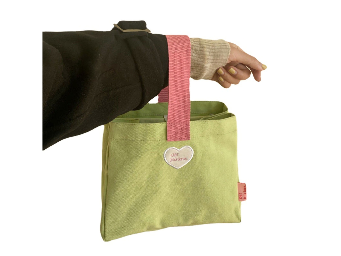 Bolsa Bento de Lona com Botão e Bolsa Interna para Lanche Verde com Bordado de Coração S/MARCA