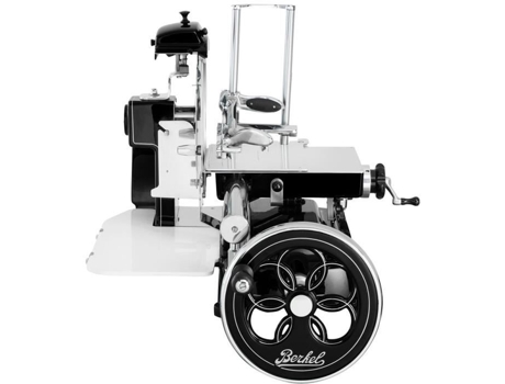 BERKEL Fatiador Volante Mod. B3 Novidade para 2018 Preto com Decoração Prateada e Babado com Babados
