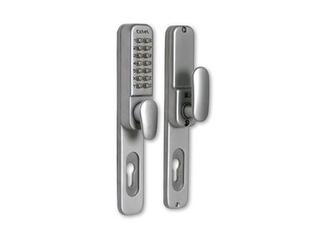 Montagem porta com teclado Weca EXTEL