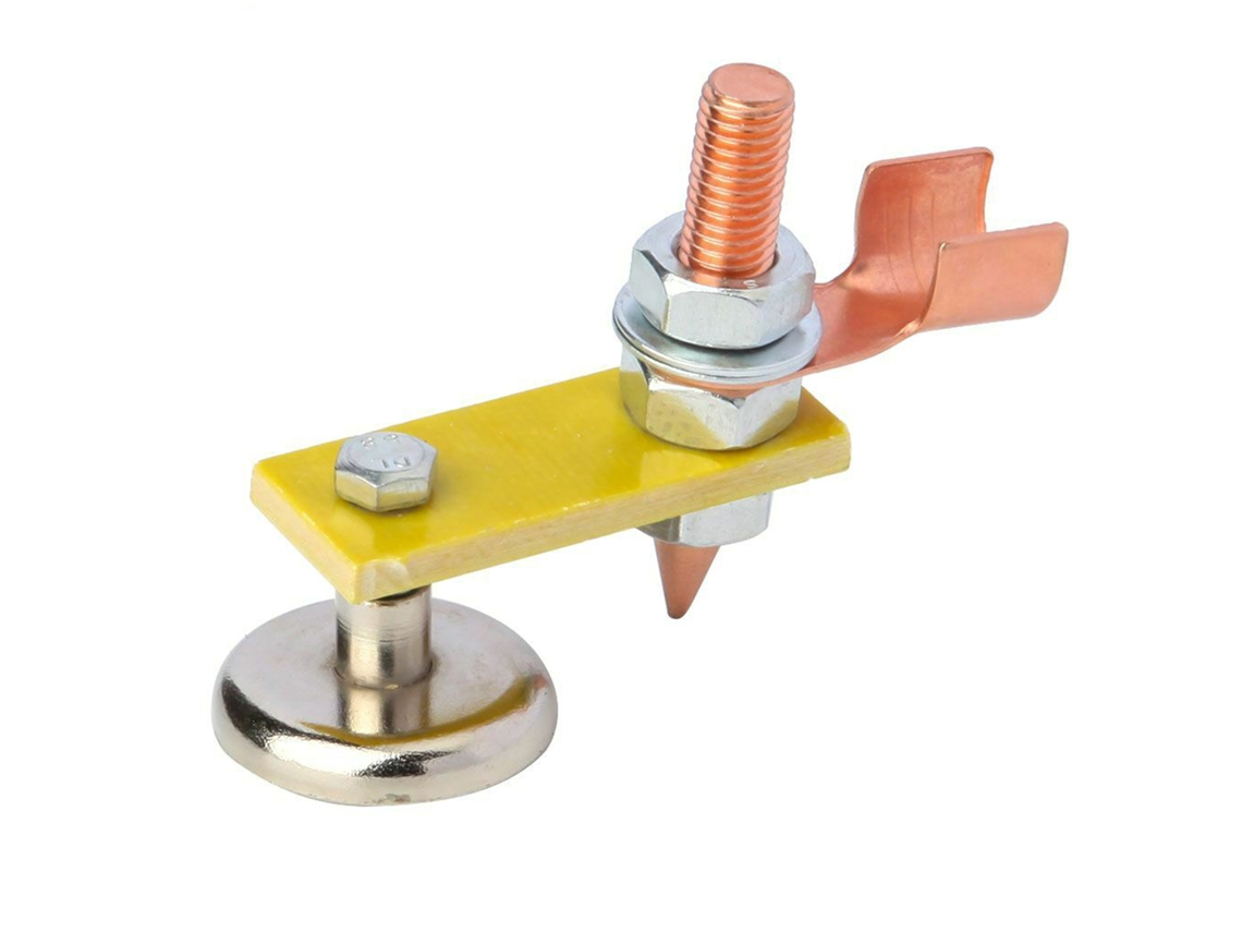 Suporte de soldagem com forte magnetismo, grande sucção e pino ajustável para fixação em terra.