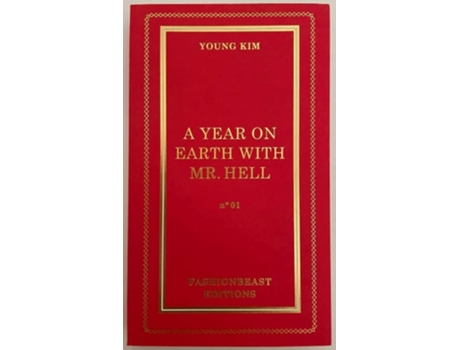 Livro A Year on Earth with Mr Hell de Young Kim (Inglês)
