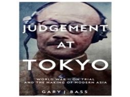 Livro Judgement at Tokyo de Gary J Bass (Inglês)