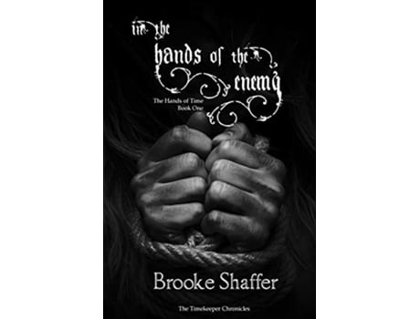 Livro In The Hands Of The Enemy De Brooke M Shaffer (inglês)